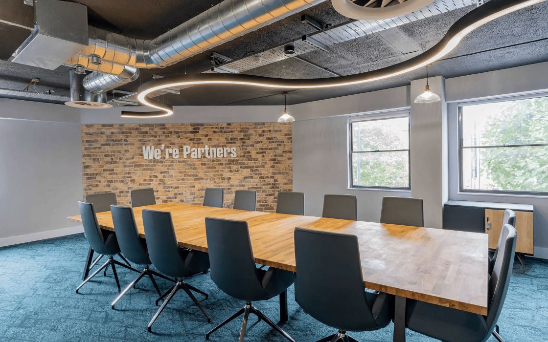 Smart Lighting in UAE’s Commercial Spaces